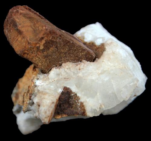Siderita, Calcita<br />Playa de Area, Faro (San Xiao), Viveiro, Comarca da Mariña Occidental, Lugo, Galicia / Galiza, España<br />58 x 48 x 44 mm.<br /> (Autor: José Luis Zamora)