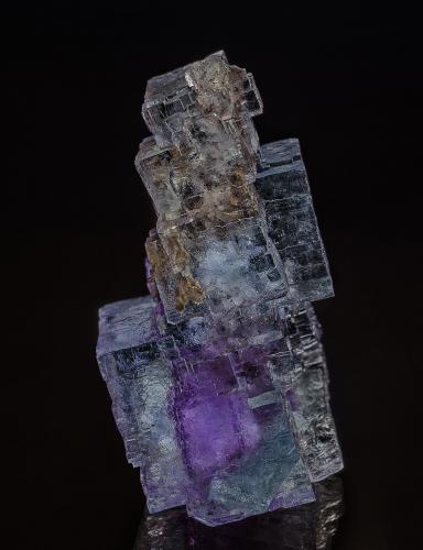 Fluorite<br />Stoneco Auglaize Quarry, Junction, Paulding County, Ohio, USA<br />5.1 x 3.7 x 3.1 cm<br /> (Author: am mizunaka)
