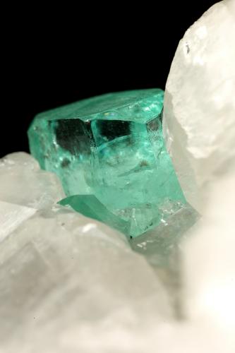 Beryl (Var. Emerald), Calcite, Pyrite<br />Muzo mining district, La Pava Mine, Quípama, Municipio Muzo, Western Emerald Belt, Boyacá Department, Colombia<br />85x62x64mm, xl=8x9mm<br /> (Author: Fiebre Verde)