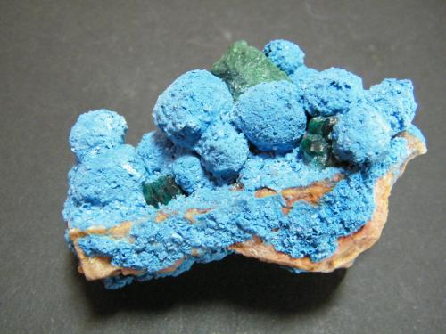 Shattuckite, Malachite, Dioptase<br />Kaokoveld Plateau, Kunene Region, Namibia<br />80x50x35mm<br /> (Author: Heimo Hellwig)