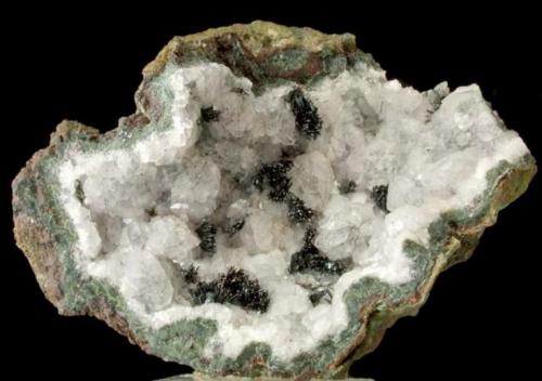 Goethita y Cuarzo<br />Tizirine, Provincia Ouarzazate, Región Drâa-Tafilalet, Marruecos<br />8,5 x 5,5 x 2,5 cm<br /> (Autor: Antonio Alcaide)