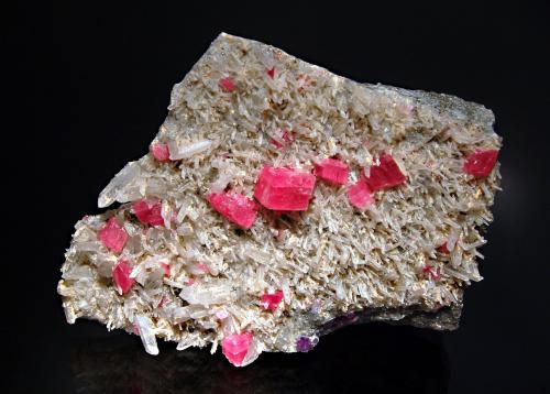 Rhodochrosite<br />Mina Sweet Home, Monte Bross, Distrito Alma, Condado Park, Colorado, USA<br />8.7 x 12.0 cm<br /> (Author: crosstimber)