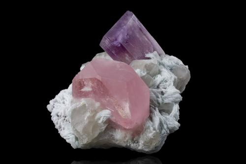 Beryl and Spodumene (variety kunzite) on Albite, Quartz (variety smoky) and Lepidolite<br />Dara-i-Pech pegmatite, Chapa Dara District, Kunar Province (Konar), Afghanistan<br />23,0	x	25,0	x	17,0	cm<br /> (Author: MIM Museum)