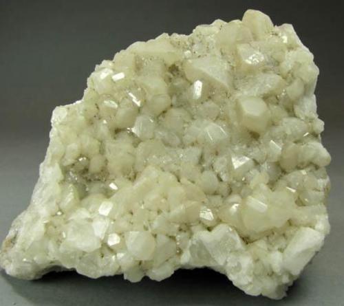 Colemanita<br />Boron, Kramer District (Kramer Borate District), Kern County, California, USA<br />10 x 8 x 3,5 cm<br /> (Autor: Antonio Alcaide)