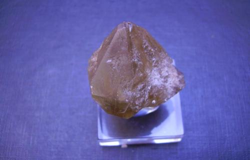 Cerusita<br />Mibladen (Mibladen mining district), Midelt, Midelt Province, Drâa-Tafilalet Region, Morocco<br />3,5 x 3 x 2,5 cm<br /> (Autor: Antonio Alcaide)