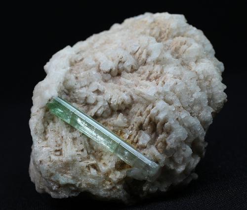 Tourmaline<br />Afghanistan<br />6 x 5 x 4 centimeters<br /> (Author: Ricardo Melendez)