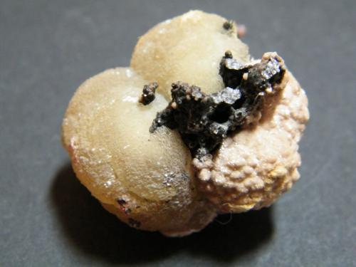 Smithsonite<br />Mina Tsumeb, Tsumeb, Región Otjikoto, Namibia<br />30x35x30mm<br /> (Author: Heimo Hellwig)