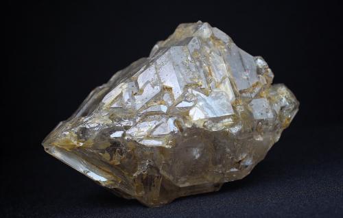 Quartz<br />Balochistan (Baluchistan), Paquistán<br />9.2 x 6.6 x 6.6 centimeters<br /> (Author: Ricardo Melendez)