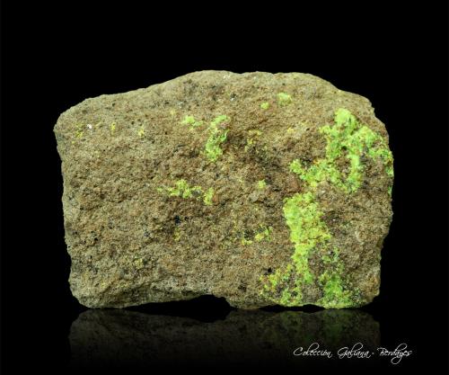 Andersonita<br />Mina Atomic King No. 2, Monte Round, Cañón Cane Creek, Moab, Distrito Moab, Condado Grand, Utah, USA<br />82 x 55 x 18 mm.<br /> (Autor: Rafael Galiana)