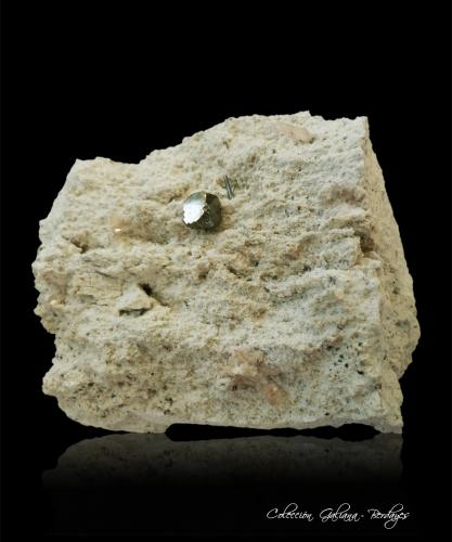Bixbyita<br />Concesión Maynard's, Monte Pismire Knolls, Cordillera Thomas, Condado Juab, Utah, USA<br />89 x 82 x 50 mm.<br /> (Autor: Rafael Galiana)