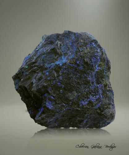 Tenorita<br />Mina Morenci, Morenci, Distrito Copper Mountain, Montes Shannon, Condado Greenlee, Arizona, USA<br />77 x 67 x 52 mm.<br /> (Autor: Rafael Galiana)