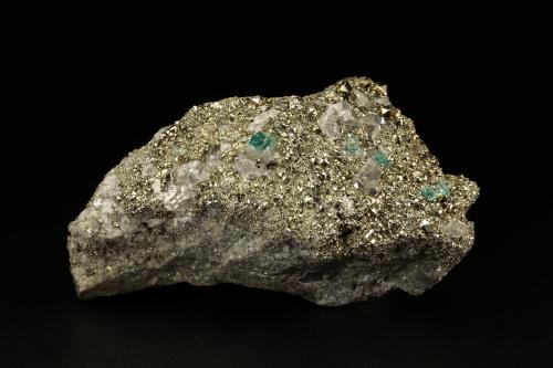 Beryl (variety emerald), Calcite, Pyrite<br />Chivor (distrito minero), Mina El Acuario, Municipio Chivor, Cinturón Esmeraldífero Oriental, Departamento Boyacá, Colombia<br />92x41x52mm, main xl=4mm<br /> (Author: Fiebre Verde)