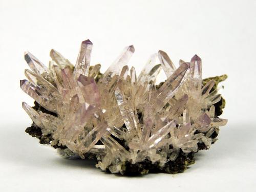 Quart (variety amethyst)<br />Piedra Parada (Las Vigas), Municipio Tatatila, Veracruz (Veracruz de Ignacio de la Llave), Mexico<br />5.5 x 4.3 x 2.2 centimeters<br /> (Author: Ricardo Melendez)