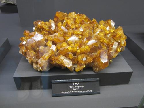 Barite<br />Pöhla, Distrito Schwarzenberg, Erzgebirgskreis, Sajonia/Sachsen, Alemania<br />Specimen size ~ 25 cm<br /> (Author: Tobi)