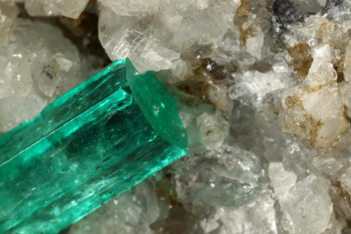 Beryl (variety emerald), Calcite, Pyrite, Quartz<br />Muzo mining district, Western Emerald Belt, Boyacá Department, Colombia<br />56x46x34mm, xl=13mm<br /> (Author: Fiebre Verde)