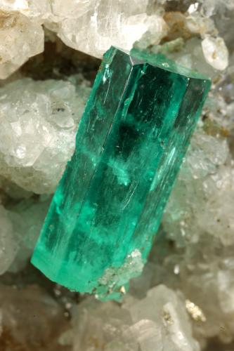 Beryl (variety emerald), Calcite, Pyrite, Quartz<br />Muzo mining district, Western Emerald Belt, Boyacá Department, Colombia<br />56x46x34mm, xl=13mm<br /> (Author: Fiebre Verde)
