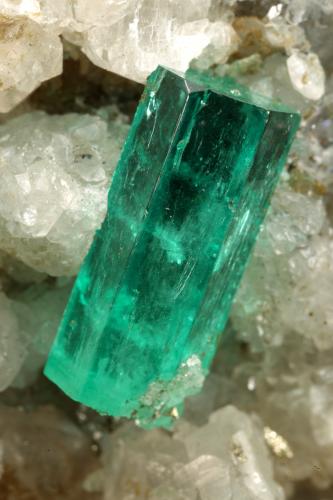 Beryl (variety emerald), Calcite, Pyrite, Quartz<br />Muzo mining district, Western Emerald Belt, Boyacá Department, Colombia<br />56x46x34mm, xl=13mm<br /> (Author: Fiebre Verde)