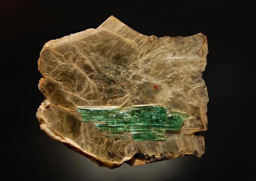 Elbaite<br />Gillette Quarry, Haddam Neck, Haddam, Middlesex County, Connecticut, USA<br />5.5 x 6.3 cm<br /> (Author: crosstimber)