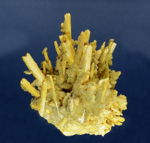 Laumontite with Calcite<br />Pine Creek Mine, Scheelite, Bishop District (Tungsten Hills District), Inyo County, California, USA<br />112 x 102 x 77 mm<br /> (Author: GneissWare)