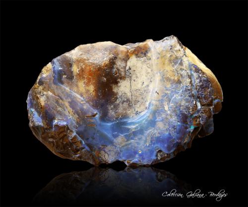 Ópalo (variedad boulder opal)<br />Área de ópalos de Yowah, Condado Paroo, Queensland, Australia<br />108 x 64 x 59 mm.<br /> (Autor: Rafael Galiana)