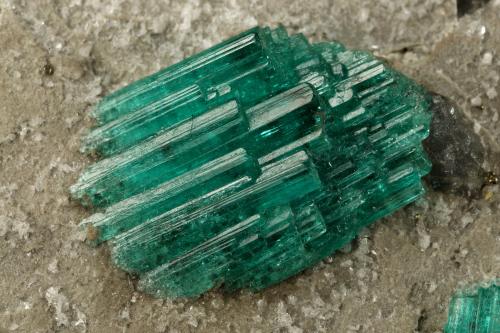 Beryl (variety emerald), Calcite, Dolomite, Pyrite<br />Chivor mining district, Municipio Chivor, Eastern Emerald Belt, Boyacá Department, Colombia<br />100x80x50mm, largest aggregate=17x13mm<br /> (Author: Fiebre Verde)