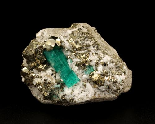 Beryl (variety emerald), Albite (variety cleavelandite), Pyrite<br />Chivor mining district, Municipio Chivor, Eastern Emerald Belt, Boyacá Department, Colombia<br />58x65x50mm, xl=30mm<br /> (Author: Fiebre Verde)