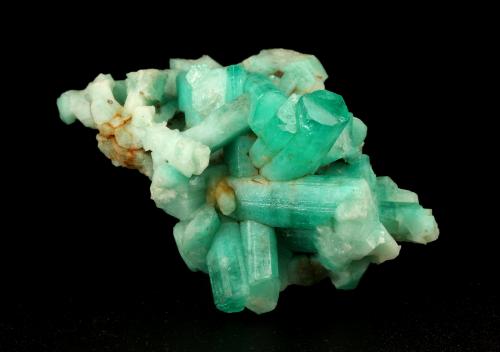 Beryl (variety emerald)<br />Gachalá mining district,  El Toro Mine, Municipio Gachalá, Eastern Emerald Belt, Cundinamarca Department, Colombia<br />73x49x41mm<br /> (Author: Fiebre Verde)