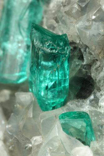 Beryl (variety emerald), Calcite, Dolomite, Pyrite<br />Chivor mining district, Municipio Chivor, Eastern Emerald Belt, Boyacá Department, Colombia<br />69x57x38mm, xls up to 10mm<br /> (Author: Fiebre Verde)