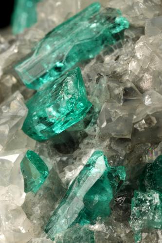 Beryl (variety emerald), Calcite, Dolomite, Pyrite<br />Chivor mining district, Municipio Chivor, Eastern Emerald Belt, Boyacá Department, Colombia<br />69x57x38mm, xls up to 10mm<br /> (Author: Fiebre Verde)