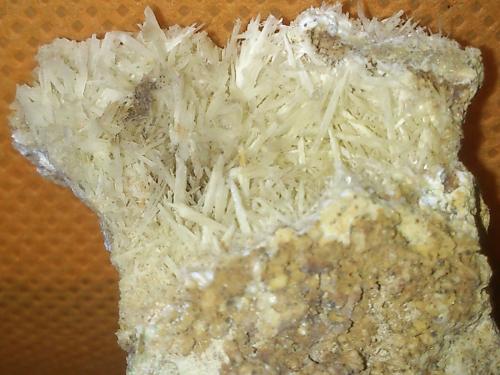 Celestina<br />Minerama II claim, Puente Tablas, Jaén city, Jaén, Comarca Metropolitana de Jaén, Andalusia, Spain<br />5 x 3,5 x 3 cm<br /> (Autor: Jose Mª Valderrama Diaz)