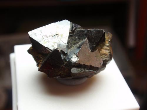 Magnetita<br />Cerro Huañaquino, Paco Grande, Provincia Tomás Frías, Departamento Potosí, Bolivia<br />25x15 mm<br /> (Autor: Ignacio)