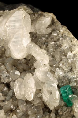 Beryl (variety emerald), Calcite, Pyrite<br />La Pita (distrito minero), Municipio Maripí, Cinturón Esmeraldífero Occidental, Departamento Boyacá, Colombia<br />140x75x80mm, xls=16 & 10mm<br /> (Author: Fiebre Verde)