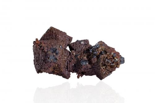 Copper and Cuprite<br />Poteryaevskoe Mine, Rubtsovsky District, Altai Krai, Russia<br />10,5	x	6,0	x	6,0	cm<br /> (Author: MIM Museum)