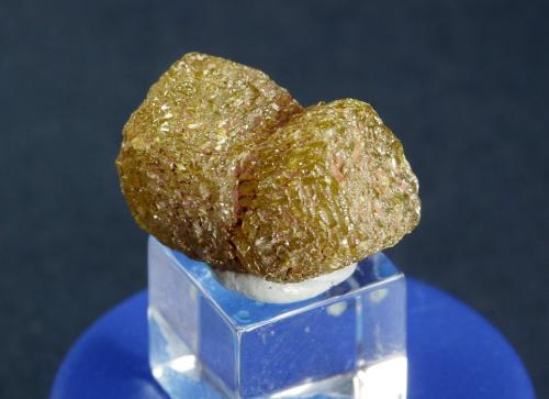 Diamond<br />Mina Miba, Mbuji-Mayi (Mbujimayi; Bakwanga), Kasaï Oriental, República Democrática del Congo (Zaire)<br />15 x 11 x 10 mm<br /> (Author: GneissWare)