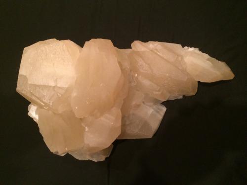 Calcite<br />Daye mining area, Edong, Daye, Huangshi Prefecture, Hubei Province, China<br />355 X 210 X 105   mm<br /> (Author: Robert Seitz)