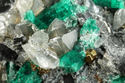 Beryl (variety emerald), Calcite, Dolomite, Pyrite<br />La Pita mining district, Municipio Maripí, Western Emerald Belt, Boyacá Department, Colombia<br />98x83x35mm, longest xl=20mm<br /> (Author: Fiebre Verde)