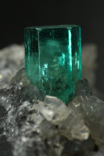 Beryl (variety emerald), Dolomite<br />Muzo mining district, Western Emerald Belt, Boyacá Department, Colombia<br />34x18x24mm, xl=7x5mm<br /> (Author: Fiebre Verde)