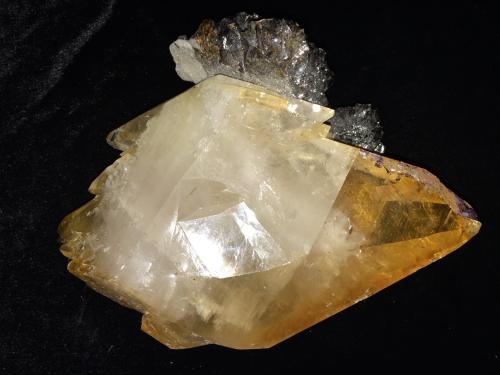 Calcite, Sphalerite<br />Elmwood Mine, Carthage, Central Tennessee Ba-F-Pb-Zn District, Smith County, Tennessee, USA<br />210 X 165 X 90 mm<br /> (Author: Robert Seitz)