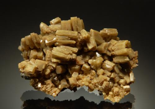 Pyromorphite<br />Resuperferolítica claim, Cerro de la Canaleja, Santa Eufemia, Comarca Los Pedroches, Córdoba, Andalusia, Spain<br />3.6 x 5.5 cm<br /> (Author: crosstimber)