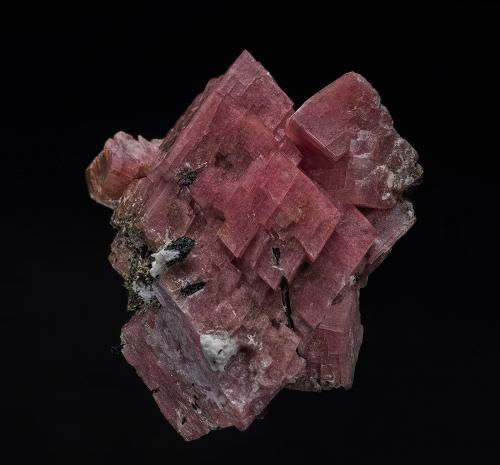 Rhodochrosite, Aegirine<br />Poudrette Quarry, Mont Saint-Hilaire, La Vallée-du-Richelieu RCM, Montérégie, Québec, Canada<br />6.2 x 5.2 cm<br /> (Author: am mizunaka)