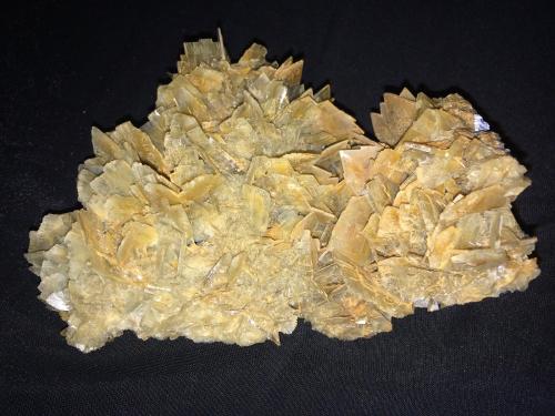 Barite<br />Sud Sardegna Province, Sardinia/Sardegna, Italy<br />150 X 110 X 50 mm<br /> (Author: Robert Seitz)