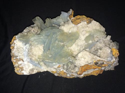 Barite, Calcite<br />Jebel Ouichane mines, Beni Bou Ifrour, Nador, Nador Province, Oriental Region, Morocco<br />210 X 130 X 90 mm<br /> (Author: Robert Seitz)