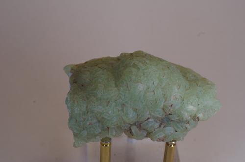 Prehnita<br />Collado de Box - Tozal de Box, Eriste, Sahún, Comarca La Ribagorza, Huesca, Aragon, Spain<br />55 x 35 x 20 mm<br /> (Autor: Juan María Pérez)