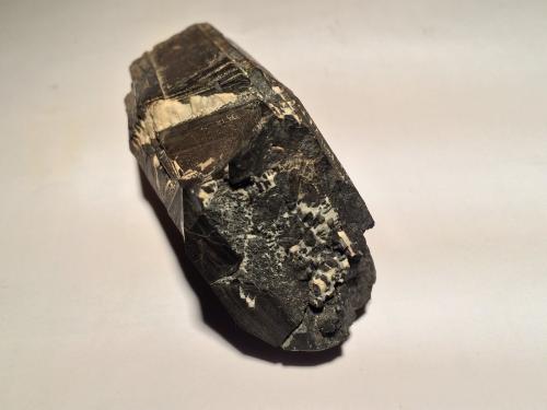 Columbite-(Fe)<br />Spargoville, Condado Coolgardie, Australia Occidental, Australia<br />80 X 50 X 33 mm<br /> (Author: Robert Seitz)