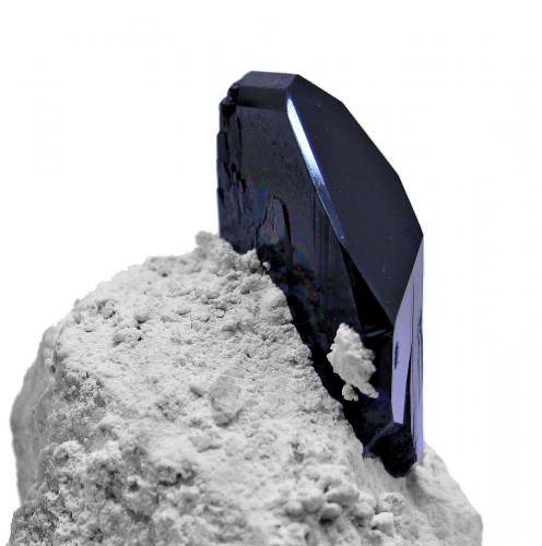 Azurita<br />Milpillas Mine, Cuitaca, Municipio Santa Cruz, Sonora, Mexico<br />70mm x 63mm x 39mm. Cristal de azurita: al menos 34mm de altura x 27mm de anchura x 10mm de grosor<br /> (Autor: Carles Millan)
