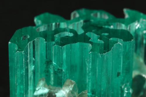 Beryl (variety emerald), Dolomite<br />Chivor mining district, Municipio Chivor, Eastern Emerald Belt, Boyacá Department, Colombia<br />17x11x11mm<br /> (Author: Fiebre Verde)