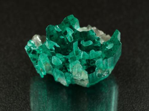 Beryl (variety emerald), Dolomite<br />Chivor mining district, Municipio Chivor, Eastern Emerald Belt, Boyacá Department, Colombia<br />17x11x11mm<br /> (Author: Fiebre Verde)