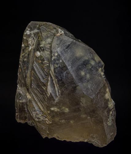 Quartz (variety smoky quartz)<br />Tripp Flats, Cahuilla, Cahuilla District, Riverside County, California, USA<br />8.8 x 9.4 cm<br /> (Author: am mizunaka)