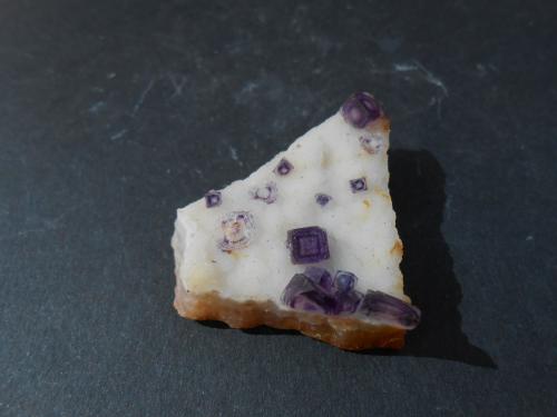 Fluorita<br />Distrito Namakwa (Namaqualand), Provincia Septentrional del Cabo, Sudáfrica<br />3,5 x 3 x 1 cm<br /> (Autor: Antonio Alcaide)
