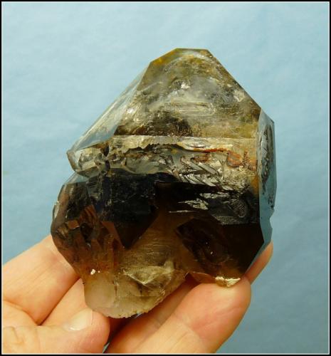 Quartz<br />Goboboseb Mountains, Brandberg area, Erongo Region, Namibia<br />94 x 69 x 55 mm<br /> (Author: Pierre Joubert)